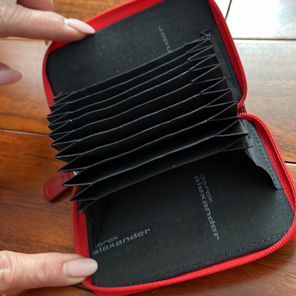 Derek Alexander Card Holder - Picture 2 of 2